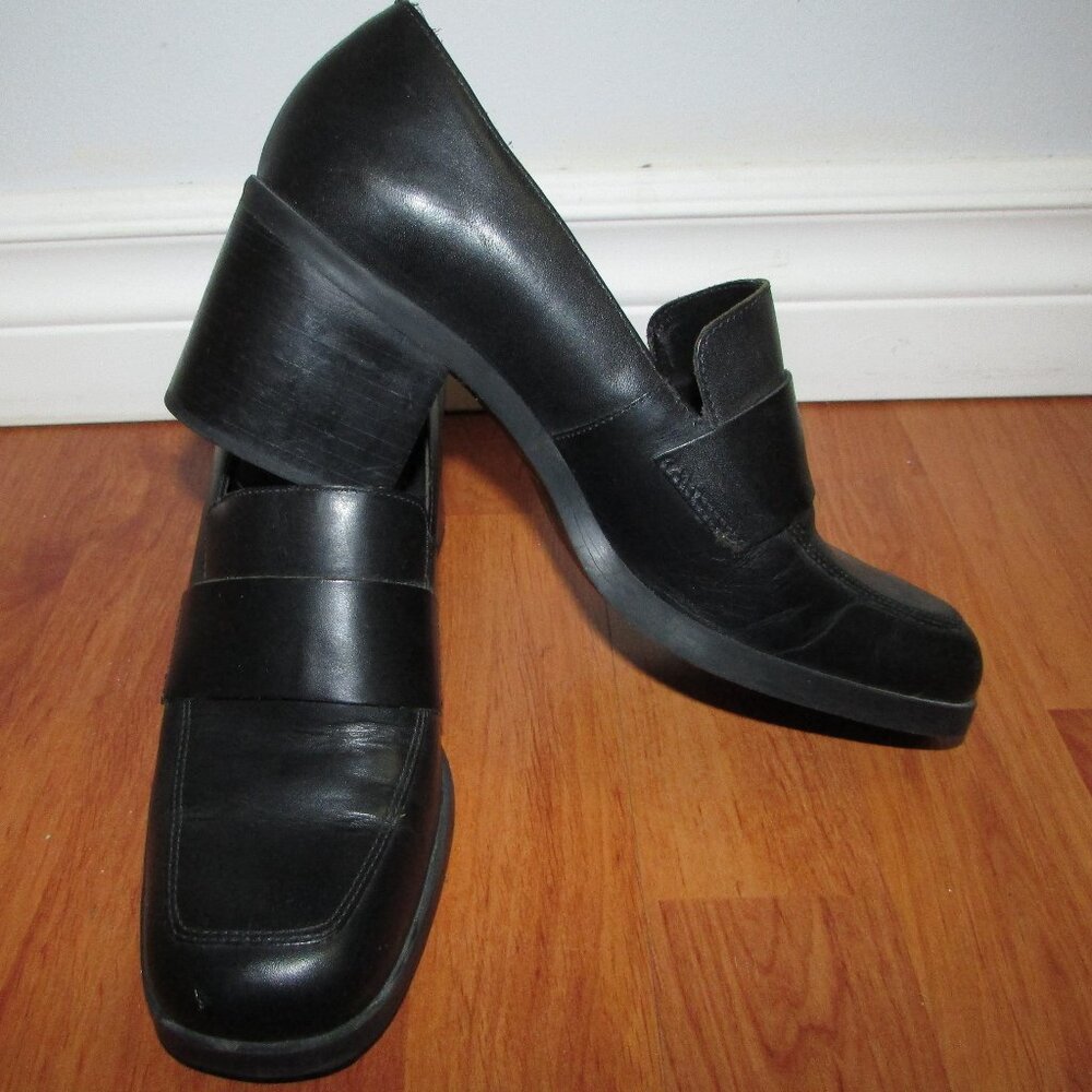 VIA MODA Leather Loafers - Block Heel - Sz 6.5